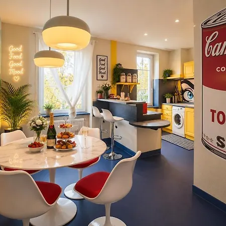 By Flb - Pop Art & Jacuzzi, Appartement Mulhouse